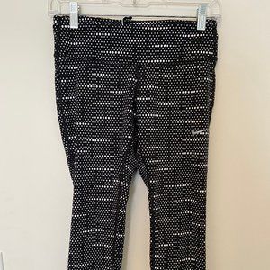 Nike Epic Lux Running Crop Black-White Dots